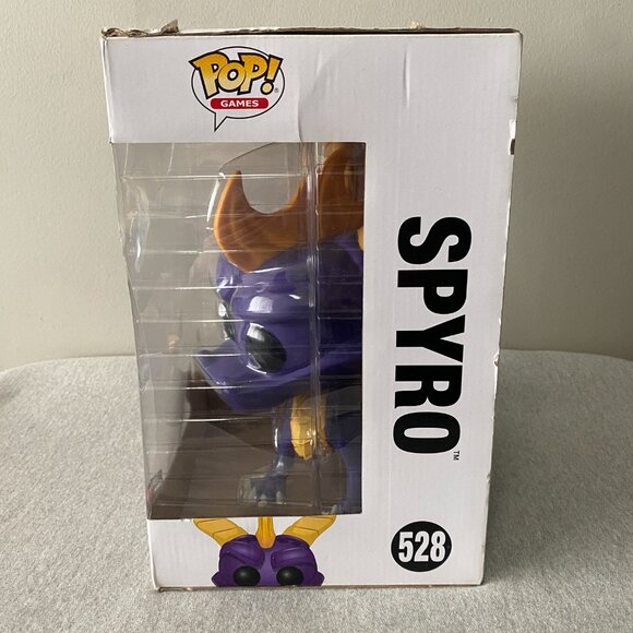Funko POP! Jumbo Vinyl Figure Spyro the Dragon 10" GameStop Exclusive #528 - Picture 2 of 16